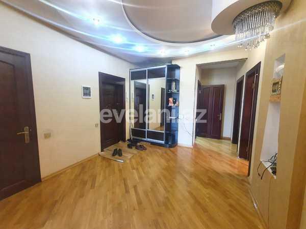 Satılır, yeni tikili, 4 otaqlı, 127 m², Bakı, Nizami r.