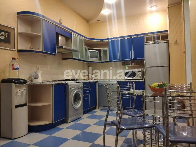 Rent, old building, 2 room, 65 m², Baku, Sabail r.