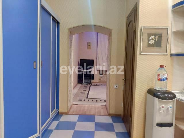 Rent, old building, 2 room, 65 m², Baku, Sabail r.