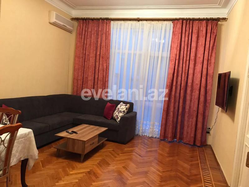 Satılır, köhnə tikili, 3 otaqlı, 75 m², Bakı, Səbail r.