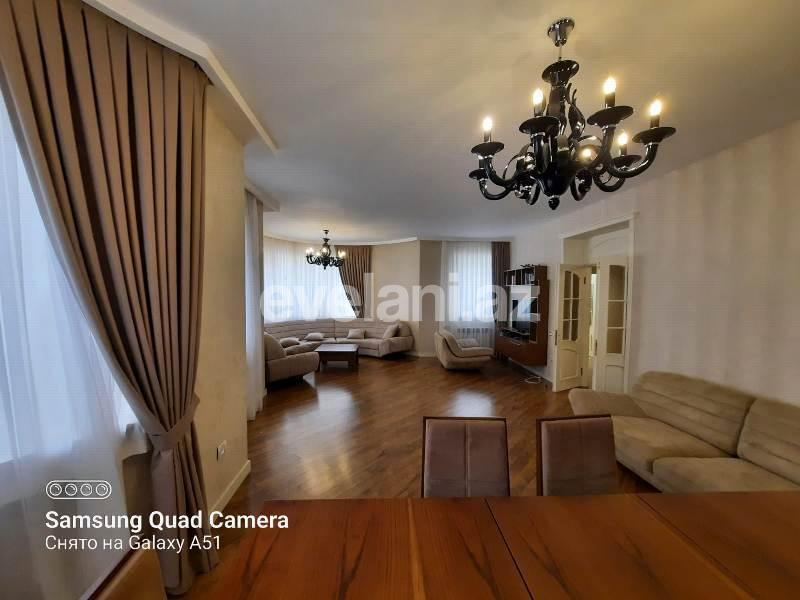 Satılır, həyət evi / bağ, 5 otaqlı, 250 m², Bakı, Abşeron r.