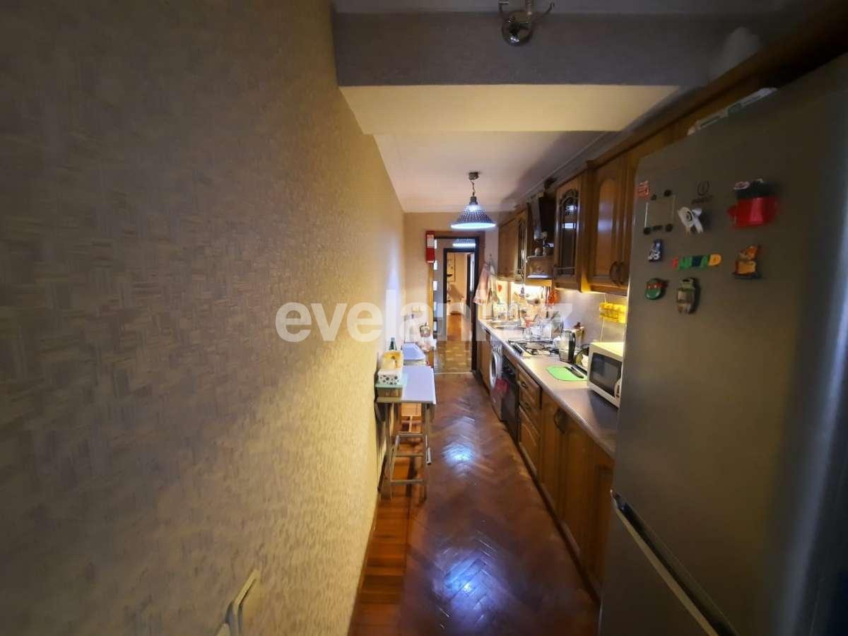 Sale, old building, 3 room, 115 m², Baku, Nasimi r, Nizami m.