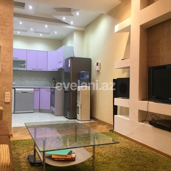 Kirayə verilir, yeni tikili, 2 otaqlı, 70 m²