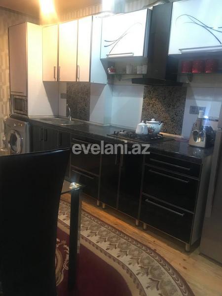 Satılır, köhnə tikili, 4 otaqlı, 100 m², Bakı, Xətai r.