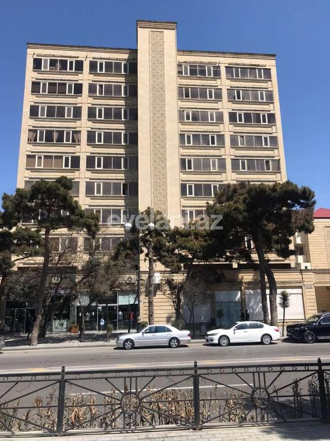 Sale, old building, 3 room, 60 m², Baku, Yasamal r.