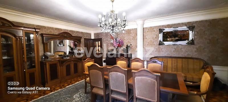 Satılır, köhnə tikili, 5 otaqlı, 200 m², Bakı, Nəsimi r.