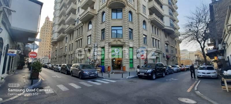 Satılır, köhnə tikili, 2 otaqlı, 65 m², Bakı, Səbail r.