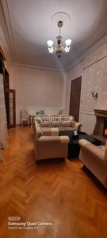 Satılır, köhnə tikili, 2 otaqlı, 65 m², Bakı, Səbail r.