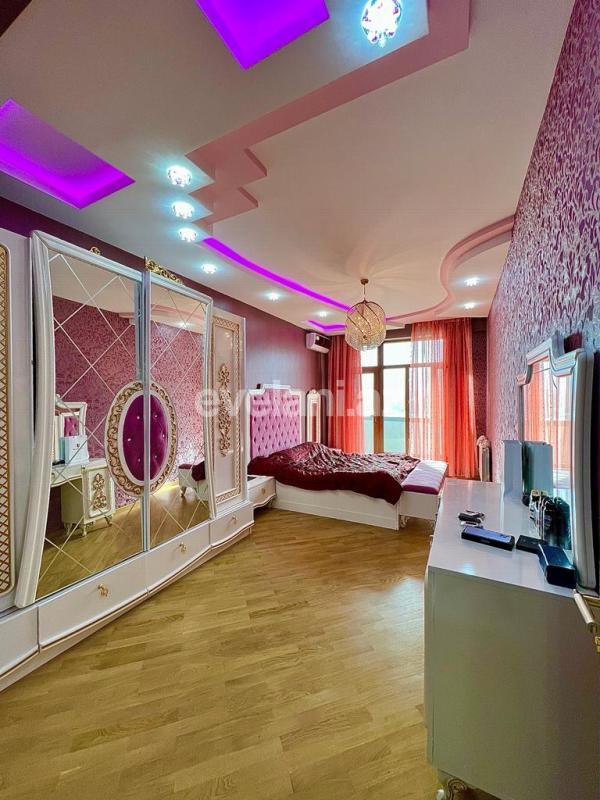 Satılır, yeni tikili, 4 otaqlı, 192 m², Bakı, Xətai r.