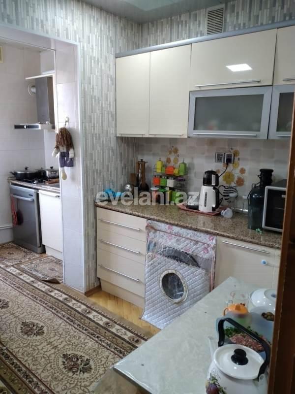 Satılır, köhnə tikili, 4 otaqlı, 115 m², Bakı, Yasamal r.