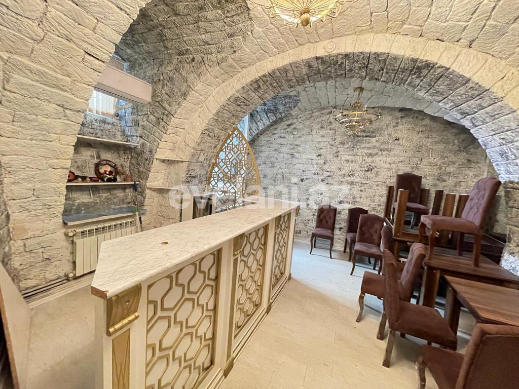 Kirayə verilir, obyekt, 101 m², Bakı, Səbail r, İçəri Şəhər m.