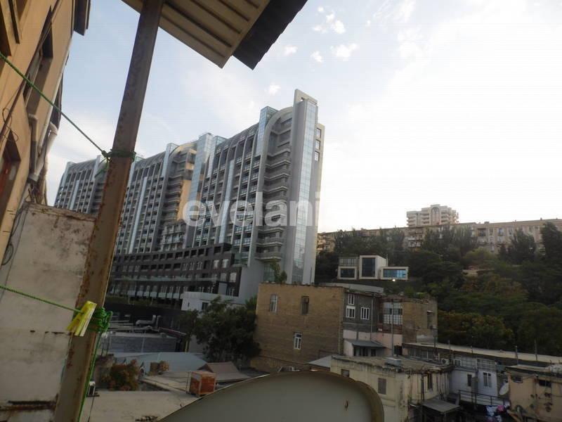 Kirayə verilir, köhnə tikili, 3 otaqlı, 90 m², Səbail r.