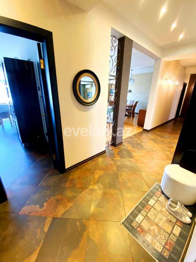 Satılır, yeni tikili, 4 otaqlı, 320 m², 28 may m.