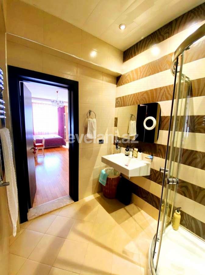 Satılır, yeni tikili, 4 otaqlı, 320 m², 28 may m.