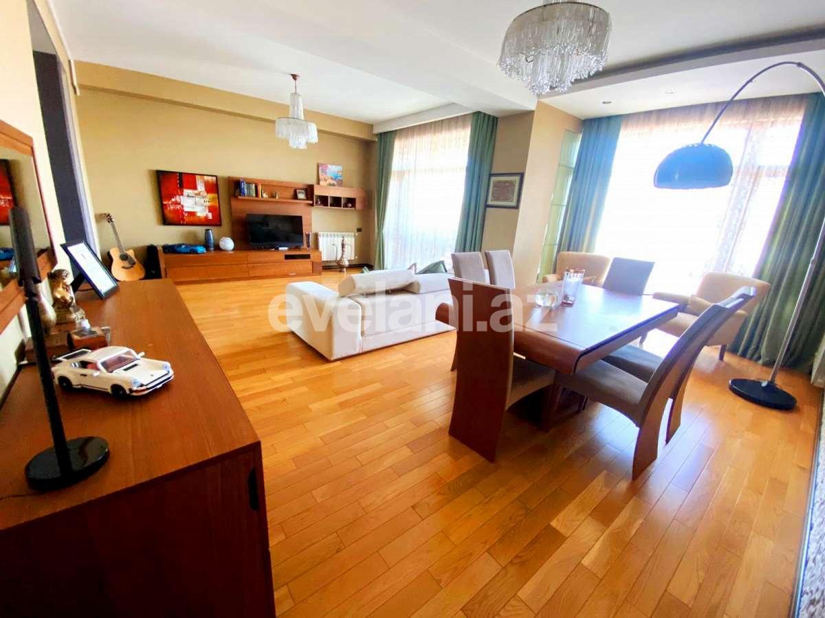 Satılır, yeni tikili, 4 otaqlı, 320 m², 28 may m.