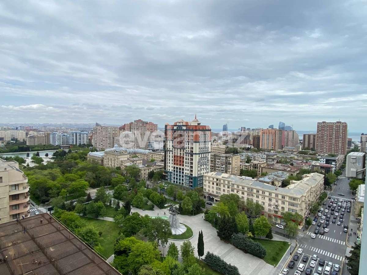 Satılır, yeni tikili, 4 otaqlı, 235 m², Gənclik m.