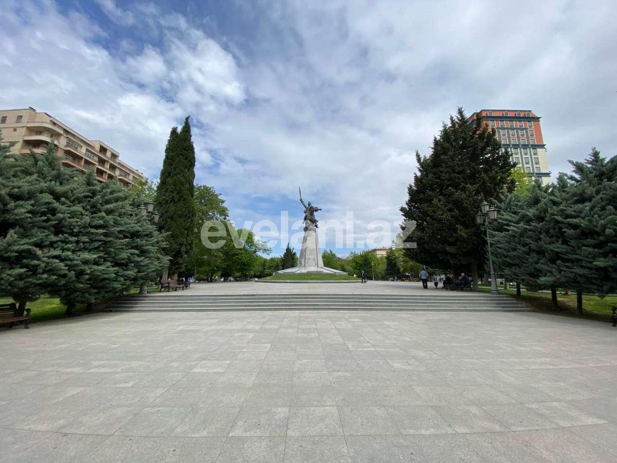 Satılır, yeni tikili, 4 otaqlı, 235 m², Gənclik m.