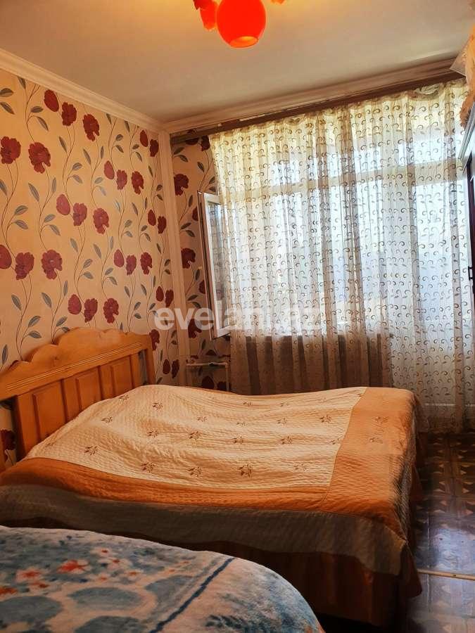 Satılır, köhnə tikili, 4 otaqlı, 100 m², Bakıxanov q.