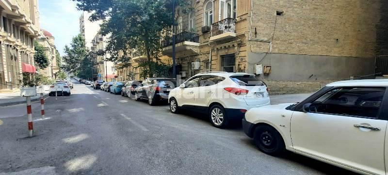 Satılır, yeni tikili, 4 otaqlı, 280 m², Bakı, Səbail r.