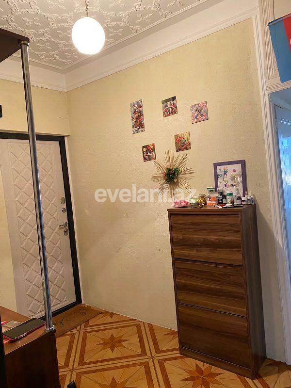 Satılır, köhnə tikili, 3 otaqlı, 80 m², Bakı, Yasamal r, Yeni Yasamal q.