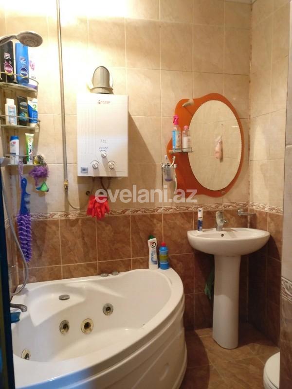 Satılır, köhnə tikili, 4 otaqlı, 100 m², Bakı, Səbail r, İçəri Şəhər m.