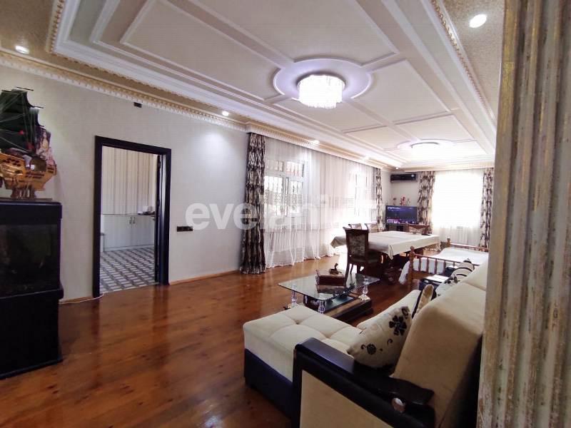 Satılır, həyət evi / bağ, 4 otaqlı, 233 m², Bakı, Xəzər r.