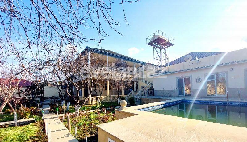 Satılır, həyət evi / bağ, 6 otaqlı, 257 m², Bakı, Xəzər r.