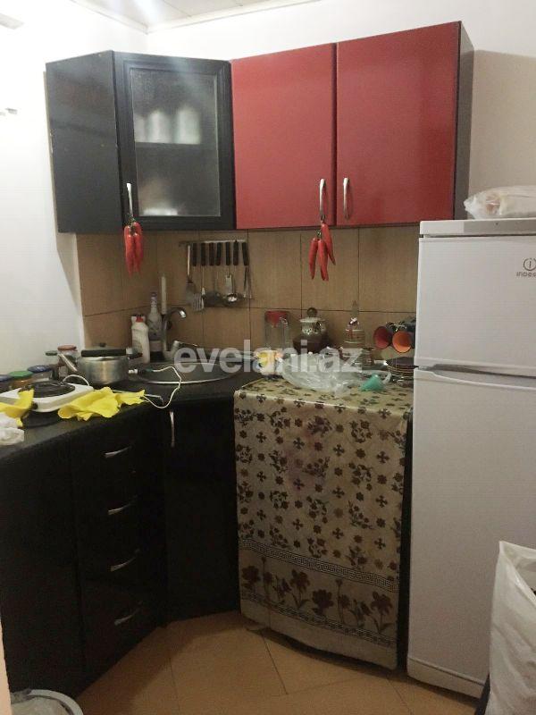 Satılır, köhnə tikili, 1 otaqlı, 25 m², Bakı, Nəsimi r, 4-cü mikrorayon q.