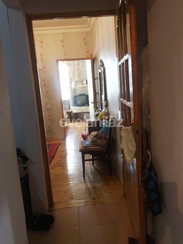 Satılır, köhnə tikili, 1 otaqlı, 25 m², Bakı, Nəsimi r, 4-cü mikrorayon q.