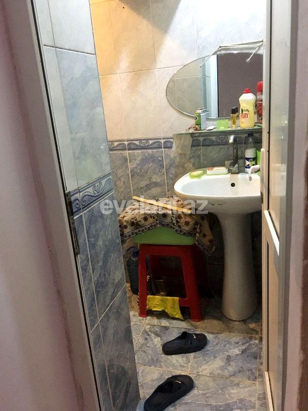 Satılır, köhnə tikili, 1 otaqlı, 25 m², Bakı, Nəsimi r, 4-cü mikrorayon q.