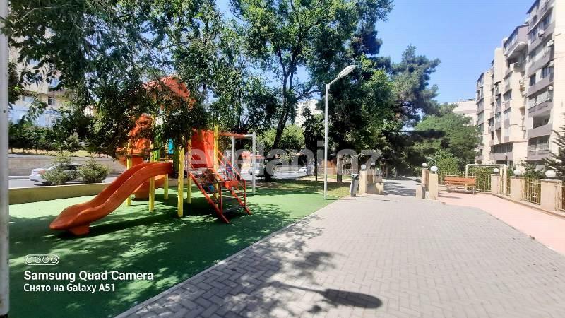 Satılır, köhnə tikili, 1 otaqlı, 25 m², Bakı, Nəsimi r, 4-cü mikrorayon q.