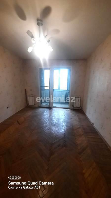 Satılır, köhnə tikili, 2 otaqlı, 60 m², Bakı, Yasamal r, Elmlər Akademiyası m.
