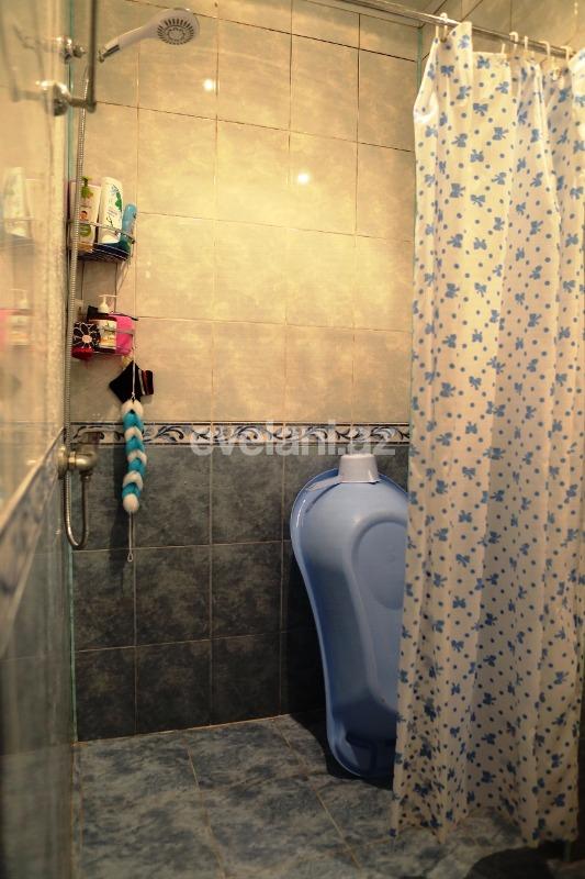 Rent, old building, 2 room, 45 m², Baku, Yasamal r, Inshaatchilar m.