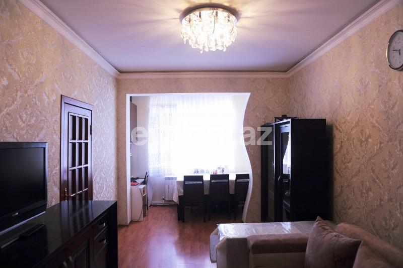 Rent, old building, 2 room, 45 m², Baku, Yasamal r, Inshaatchilar m.