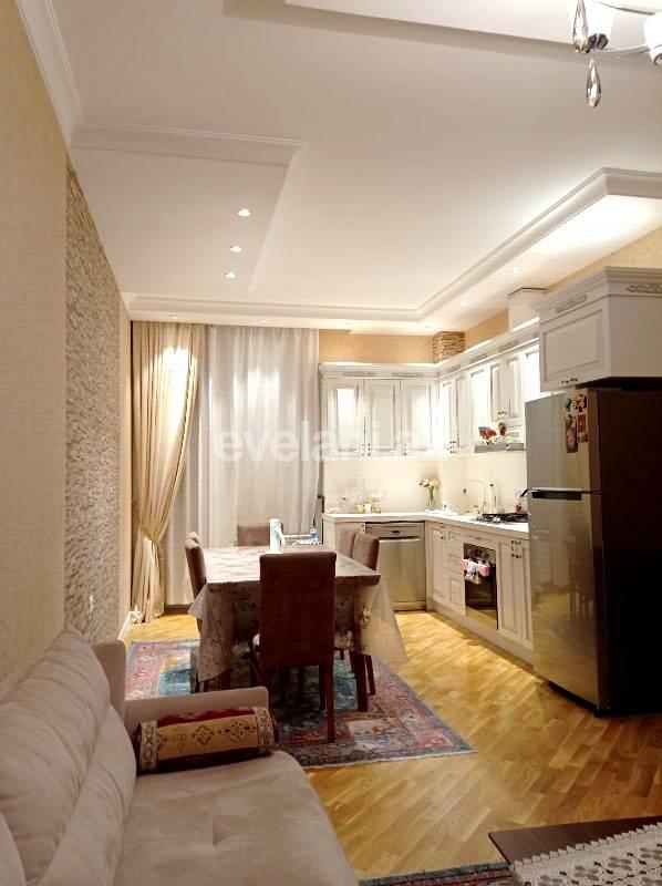Satılır, yeni tikili, 3 otaqlı, 135 m², Bakı, Yasamal r.