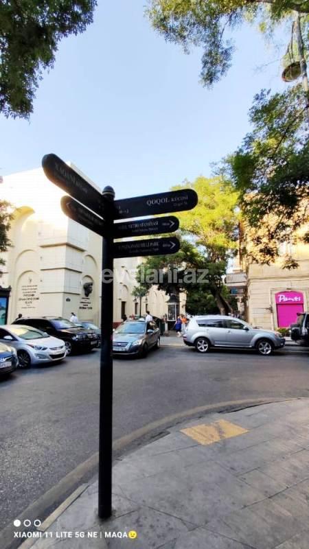 Satılır, köhnə tikili, 2 otaqlı, 65 m², Bakı, Səbail r, Sahil m.