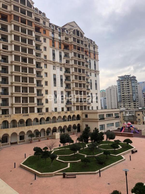 Satılır, yeni tikili, 4 otaqlı, 212 m², Bakı, Nəsimi r.