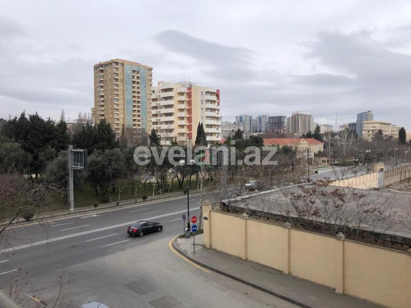 Satılır, yeni tikili, 4 otaqlı, 212 m², Bakı, Nəsimi r.