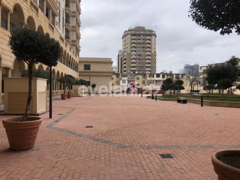 Satılır, yeni tikili, 4 otaqlı, 212 m², Bakı, Nəsimi r.