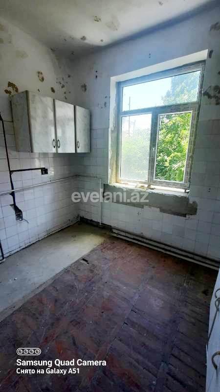 Satılır, köhnə tikili, 3 otaqlı, 70 m², Bakı, Nərimanov r.