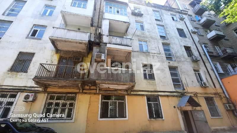 Satılır, köhnə tikili, 3 otaqlı, 70 m², Bakı, Nərimanov r.