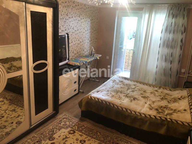 Sale, old building, 3 room, 70 m², Baku, Yasamal r.