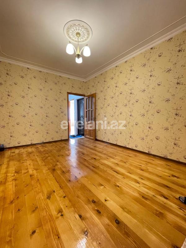 Satılır, köhnə tikili, 2 otaqlı, 65 m², Bakı, Yasamal r.