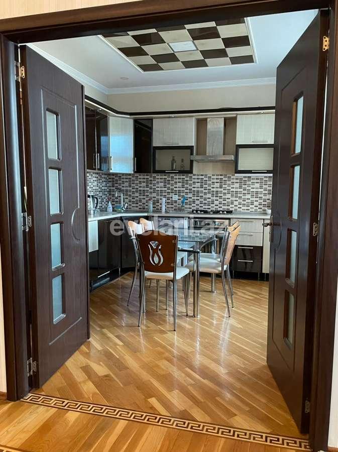 Kirayə verilir, yeni tikili, 3 otaqlı, 140 m², Bakı, Xətai r, Şah İsmayıl Xətai m.