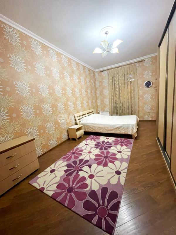 Satılır, köhnə tikili, 3 otaqlı, 90 m², Bakı, Səbail r.