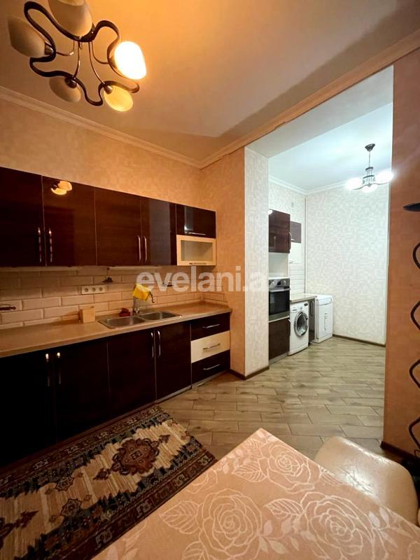 Satılır, köhnə tikili, 3 otaqlı, 90 m², Bakı, Səbail r.