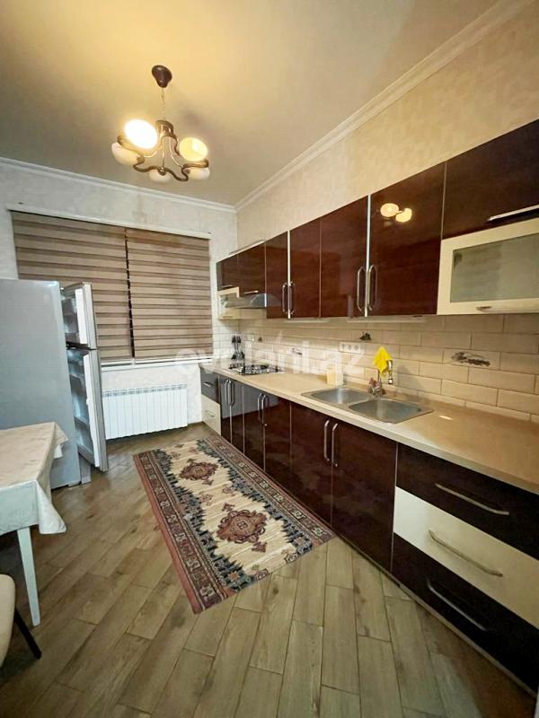 Satılır, köhnə tikili, 3 otaqlı, 90 m², Bakı, Səbail r.