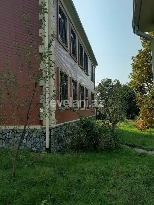 Satılır, həyət evi / bağ, 10 otaqlı, 750 m², Qəbələ