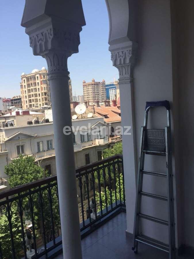 Kirayə verilir, köhnə tikili, 3 otaqlı, 100 m², Bakı, Səbail r.