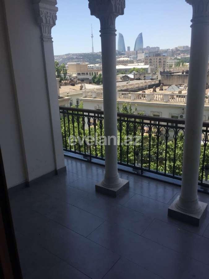 Kirayə verilir, köhnə tikili, 3 otaqlı, 100 m², Bakı, Səbail r.